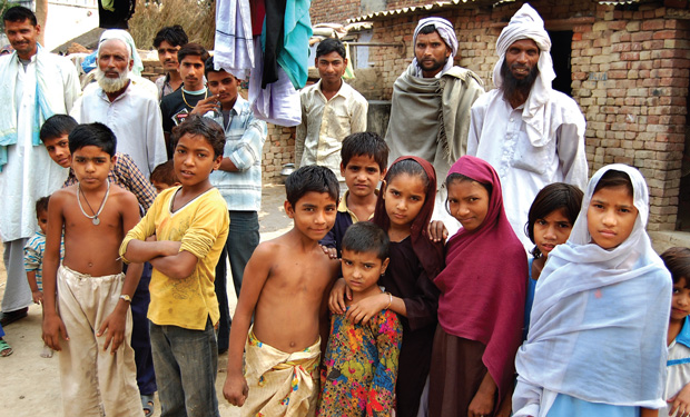 क्या सचमुच मुसलमान जान-बूझकर अपनी आबादी बढ़ा रहे हैं, ताकक एक कदन वे भारत में बहुसंख्यक हो जाएं?