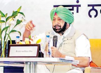 पंजाब में कैप्टन बनाम कांग्रेस