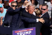 ट्रम्प पर हमला… ध्रुवीकरण की तरफ़ इशारा