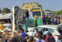 महाकुंभ से लौट रही श्रद्धालुओं की बस जबलपुर में भीषण हादसे की शिकार