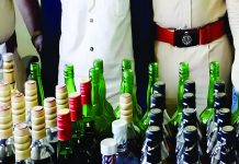 गुजरात में नहीं रुक रही अवैध शराब की तस्करी