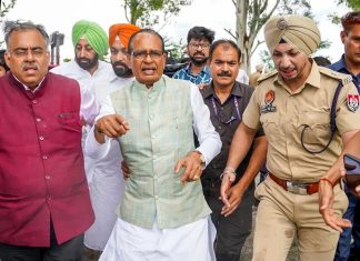 पंजाब पहुंचे केंद्रीय मंत्री शिवराज चौहान, बोले-केंद्र सरकार पूरी तरह राज्य के साथ