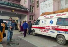 सफेद कोट वाला आतंक