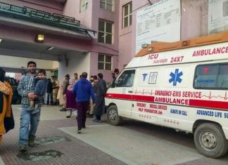 सफेद कोट वाला आतंक