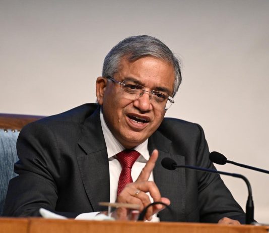 इम्युनिटी या इम्प्युनिटी? सीईसी एक्ट की धारा 16 पर सुप्रीम कोर्ट की सख़्त नज़र