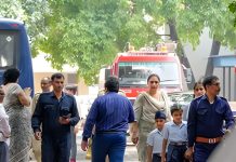 दिल्ली के स्कूलों को फिर बम की धमकी, पुलिस और दमकल विभाग अलर्ट मोड पर दिल्ली के स्कूलों को फिर बम की धमकी