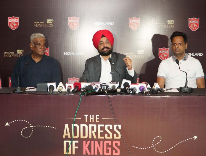 L-R-Satish-MenonCEOPunjab-Kings_-Harjinder-Singh-Rangi-Director-Highland-Group-Vishal-Goyal-also-a-director-of-Highland-Group-addressing-the-press-on-the-groups-collaboration-wirh-Punjab-Kings