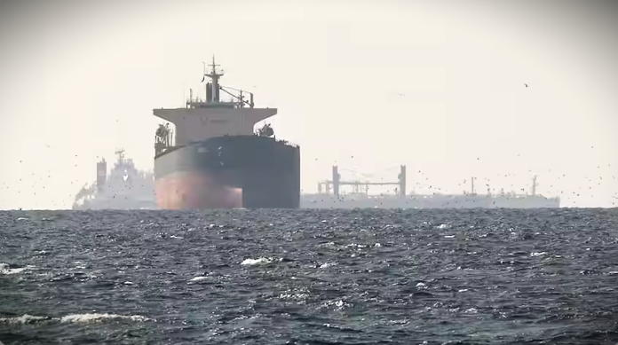 भारतीय जहाज़ों को होर्मुज़ स्ट्रेट से गुज़रने में मदद मिली है। - S. Jaishankar