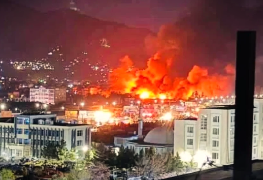 काबुल एयरस्ट्राइक पर भारत का कड़ा रुख, पाकिस्तान को घेरा काबुल एयरस्ट्राइक पर भारत का कड़ा रुख