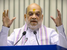 अमित शाह की डेडलाइन का असर, टॉप नक्सलियों ने डाले हथियार, ‘लाल गलियारे’ में हलचल टॉप नक्सली कोसा सोडी-पापा राव ने किया सरेंडर।