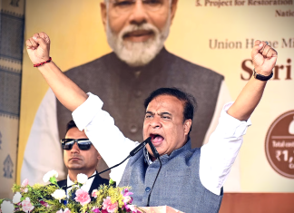 असम में फिर NDA का जोर? ओपिनियन पोल में हिमंत आगे, कांग्रेस पीछे ओपिनियन पोल में सीएम Himanta Biswa Sarma आगे।