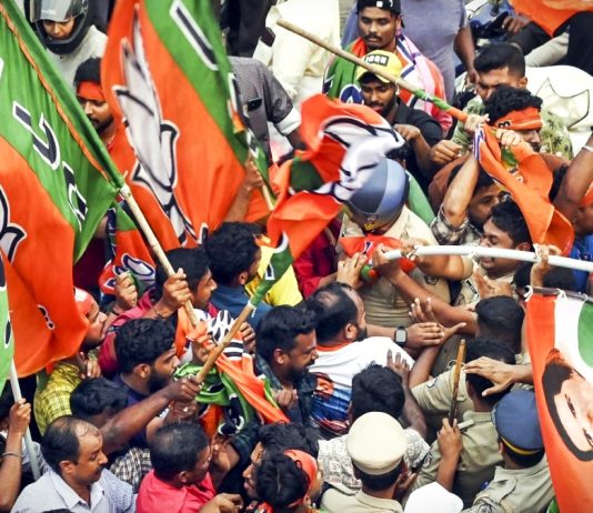 केरल की 140 सीटों पर NDA का दांव, बिना CM फेस के लड़ेगा चुनाव केरल विधानसभा चुनाव को लेकर NDA की 140 सीटों पर चुनाव लड़ने की रणनीति तय