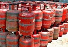 फोन से गैस बुक नहीं हो रही? इन 4 आसान तरीकों से मिनटों में करें LPG सिलेंडर बुक इन आसान तरीकों से कीजिए LPG सिलेंडर बुक।