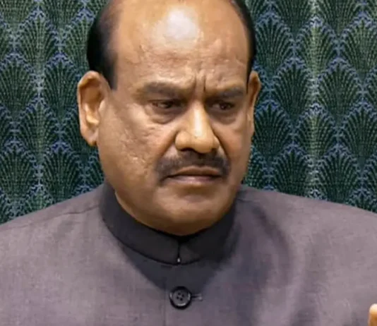 स्पीकर ओम बिरला के खिलाफ प्रस्ताव पर आज लोकसभा में चर्चा, अध्यक्ष की कुर्सी पर नहीं बैठेंगे स्पीकर ओम बिरला के खिलाफ अविश्वास प्रस्ताव पर चर्चा आज