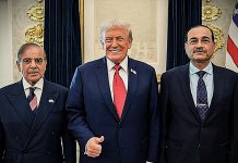 दोस्ती के नाम पर डबल गेम? होर्मुज विवाद में पाकिस्तान पर ईरान का भरोसा टूटा पाकिस्तान का दोस्ती के नाम पर डबल गेम?