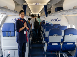 तहलका की पड़ताल: केबिन क्रू की दुविधा