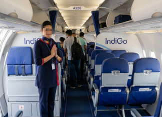 तहलका की पड़ताल: केबिन क्रू की दुविधा