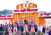 Badrinath Dham में महा-आगाज: आस्था, उल्लास और जयकारों की गूंज First glimpses of Shri Badrinath Dham opening ceremony
