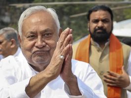 जब नीतीश कुमार ने दागदार बहुमत को छोड़ दिया इस्तीफा, कैसे कुर्सी ठुकराकर बने ‘सिद्धांत के खिलाड़ी? Bihar Former Chief Minister Nitish Kumar. | Photo Credit: PTI