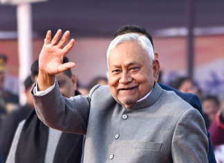 बिहार में बदलाव की आहट, नीतीश दिल्ली जाएंगे तो कौन संभालेगा कमान? नीतीश दिल्ली जाएंगे तो कौन संभालेगा कमान?(Photo: PTI)