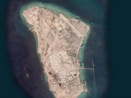 ईरान के खार्ग आइलैंड पर US का भीषण अटैक, डेडलाइन से पहले भड़के ट्रंप ईरान के सबसे बड़े तेल निर्यात केंद्र Kharg Island पर हुए ताजा हमलों से पूरे पश्चिम एशिया में मचा हलचल। (Photo- Screengrab)