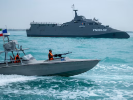 होर्मुज में हाई टेंशन ड्रामा: भारत जा रहे जहाजों पर ईरान का शिकंजा, बढ़ा वैश्विक खतरा भारत जा रहे जहाजों पर ईरान का शिकंजा। | Photo Source: India Today