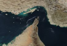 होर्मुज का ‘बायपास’ प्लान! परमाणु धमाकों से नई नहर बनाने का अमेरिकी सुझाव Strait of Hormuz. | Photo: Wikipedia