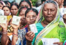 सत्ता का Final Round: बंगाल की 142 सीटों पर मतदान शुरू, भवानीपुर में Mamta और Shubhendu के बीच कांटे की टक्कर! लोकतंत्र का महापर्व: पीएम मोदी ने की रिकॉर्ड वोटिंग की अपील, क्या बंगाल तोड़ेगा अपना ही पुराना रिकॉर्ड? Photo Source : AIR/ File