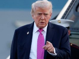 Trump का अल्टीमेटम: ‘सीधा फोन करो या परिणाम भुगतो’, Pak में वार्ता रद्द होने के बाद ईरान पर दबाव बढ़ा ट्रम्प का कड़ा रुख: ट्रम्प ने सोशल मीडिया पर स्पष्ट किया कि वह "बेकार की बातों" के लिए अपने अधिकारियों के 18 घंटे बर्बाद नहीं करना चाहते। Photo Credit : AP