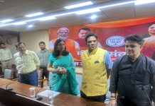Swati Maliwal का ‘आप’ पर प्रहार: ‘Kejriwal ही असली गद्दार’ राज्यसभा सांसद स्वाति मालीवाल गुरुवार को पहली बार मीडिया के सामने आईं… बताया क्यों छोड़ना पड़ा 'आप' का साथ…