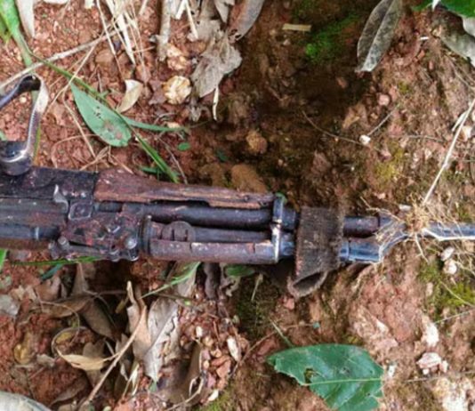 Chhattisgarh: बारूदी सुरंग में विस्फोट, 3 जवान शहीद बस्तर में जमीन के नीचे छिपी मौत: 'नक्सल मुक्त' ऐलान के बाद पहला बड़ा हमला...