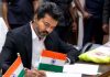 TVK युग की शुरुआत: Vijay बने सीएम, PM Modi ने दीं शुभकामनाएं… तमिलनाडु की सियासत में आज एक ऐतिहासिक बदलाव… चेन्नई में आयोजित एक गरिमामय समारोह में राज्यपाल ने विजय को दिलाई शपथ… Pic Credit: PTI