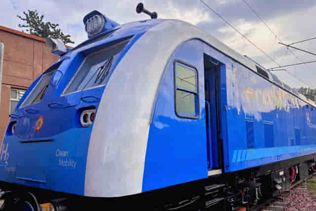 भारत में हरित रेल क्रांति: देश की पहली हाइड्रोजन ट्रेन