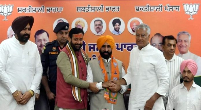 भाजपा ने पंजाब में साधा बड़ा निशाना : मुख्यमंत्री के चचेरे भाई ज्ञान सिंह लगातार रहे हैं सरकार के आलोचक… Pic Credit : livehindustan