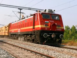 विदेशी पर्यटक कोटा के दुरुपयोग पर मध्य-रेलवे ने 3.56 लाख वसूले Central Railway | image source: social media