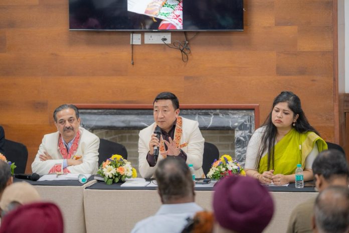 दिल्ली में लॉन्च हुआ ‘Padma Doree’.