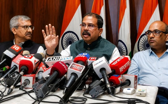 गलती हुई है, सिस्टम सुधारेंगे… बोले - Dharmendra Pradhan | PC: Naveen Bansal