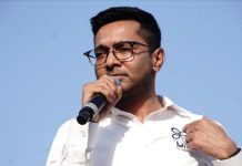 लोकतंत्र में हिंसा अस्वीकार्य: अभिषेक बनर्जी शुभेंदु का राजतिलक और अभिषेक के तीखे सवाल… Photo Credit : Abhishek Banerjee/Facebook Page