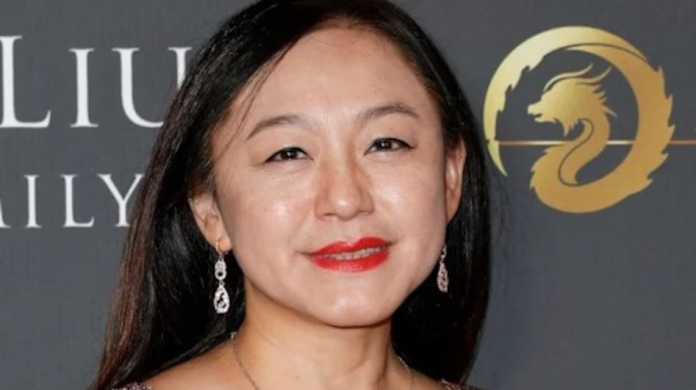 र्काडिया शहर की मेयर Eileen Wang पर चीन सरकार के एजेंट के तौर पर काम करने का आरोप... | Image Source: AajTak