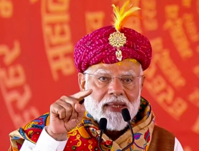 तेल संकट के बीच PM मोदी का काफिला हुआ आधा... | Image Source: PTI