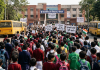 मध्य प्रदेश में Gen Alpha का आंदोलन, स्कूल, बस किराए और हॉस्टल की समस्याओं पर सड़क पर उतरे बच्चे मध्य प्रदेश में स्कूल और हॉस्टल सुविधाओं को लेकर प्रदर्शन करते छात्र