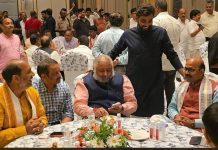 हरीश द्विवेदी को BJP का राष्ट्रीय महामंत्री बनाए जाने पर लखनऊ में जश्न, जानिए कौन हैं वे हरीश द्विवेदी को BJP का राष्ट्रीय महामंत्री बनाए जाने पर लखनऊ में जश्न