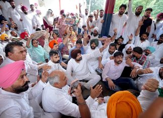 विश्लेषण: सीईसी को हटाने की मांग को लेकर पंजाब कांग्रेस एकजुट?
