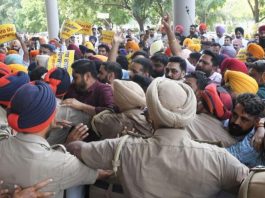 ईडी छापे पर पंजाब में सियासी घमासान