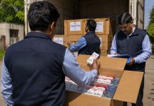 दिल्ली में 65 लाख की विदेशी सिगरेट जब्त, GST टीम ने पकड़ी 4.20 लाख की खेप दिल्ली में GST टीम ने 65 लाख कीमत की 4.20 लाख विदेशी सिगरेट जब्त कीं