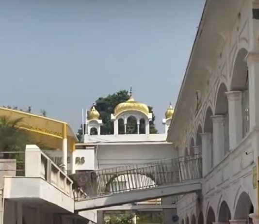 बंगला साहिब विवाद ने पकड़ा राजनीतिक तूल, पुलिस कार्रवाई पर आमने-सामने सियासी दल