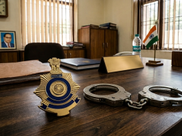 फिल्मी चकाचौंध का जाल: हीरोइन बनाने का सपना दिखाकर जबरन अश्लील फिल्म बनवाने का आरोप, वीडियो फैलाने की धमकी देकर बरसों रखा चुप, आरोपी गिरफ्तार