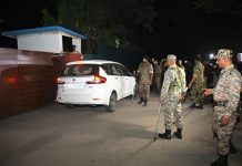 ओएसडी पर सीबीआई छापा, गांव में ढोल—मान सरकार पर बढ़ी सियासी आंच