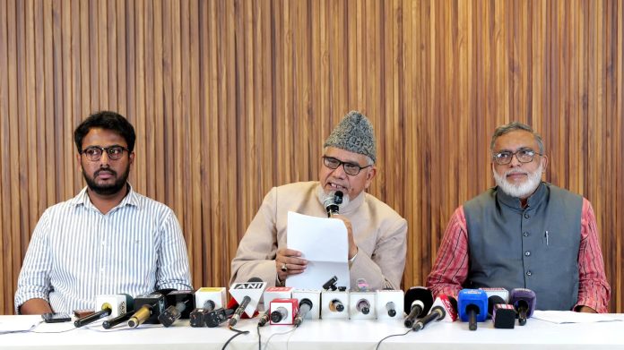 नई दिल्ली में जमाअत-ए-इस्लामी हिंद की प्रेस कॉन्फ्रेंस का प्रतीकात्मक दृश्य नई दिल्ली में जमाअत-ए-इस्लामी हिंद की प्रेस कॉन्फ्रेंस का प्रतीकात्मक दृश्य